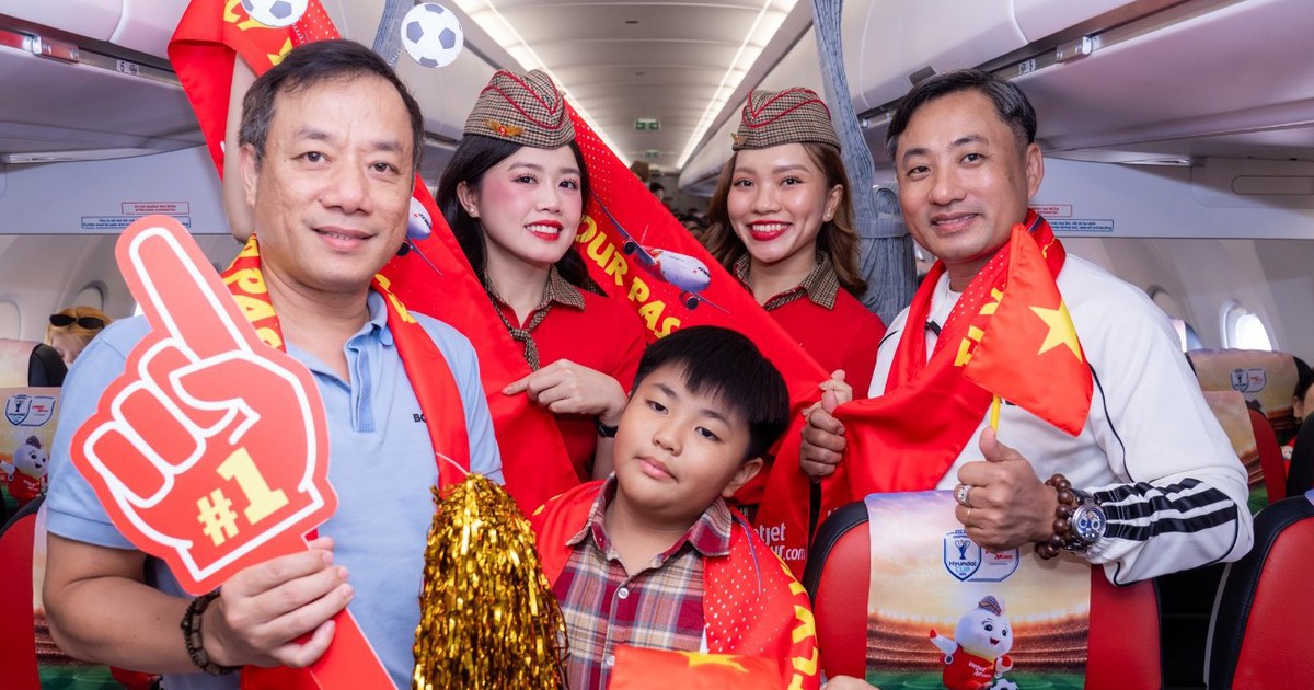 Trước giờ G chung kết Việt Nam - Thái Lan, 'khán đài trên không' đã sẵn sàng