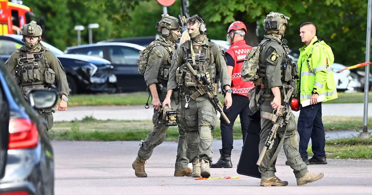 One killed, three injured when man attacks Swedish school with sword