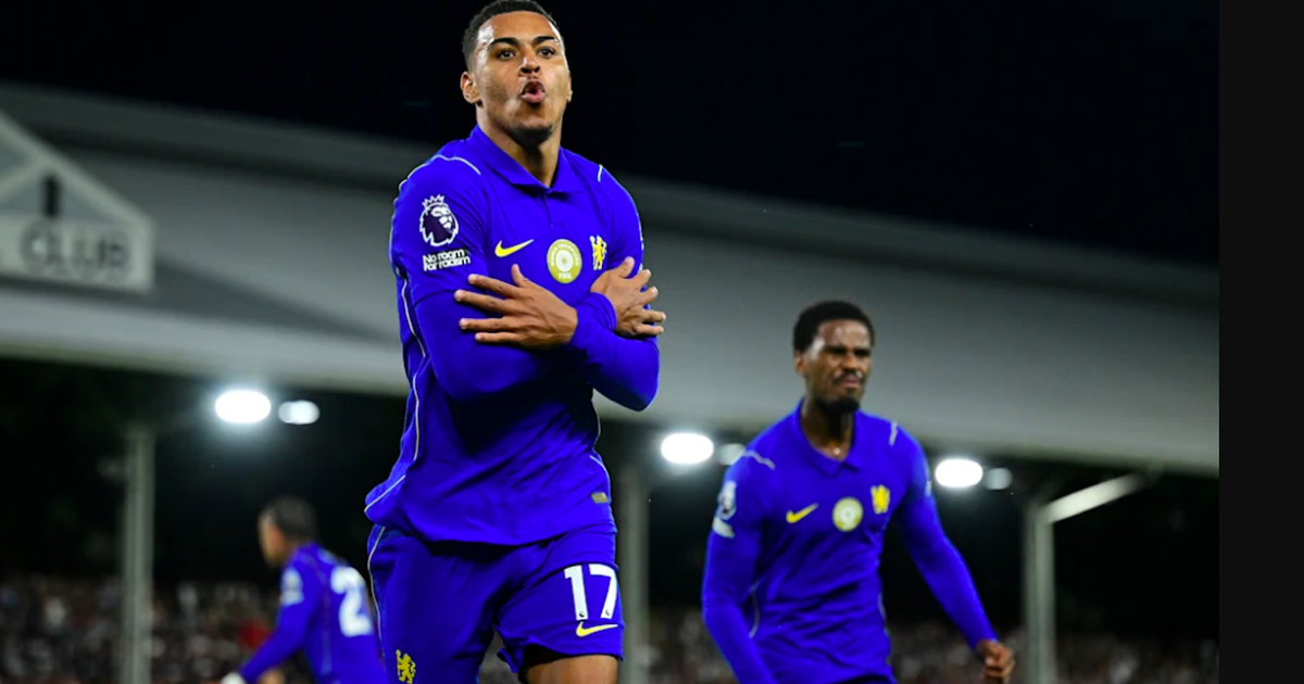 Chelsea thắng sát nút ở trận ra quân Premier League