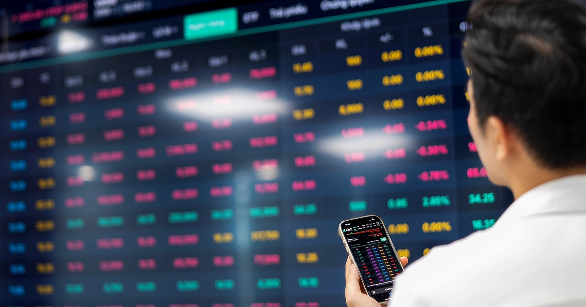 Chứng khoán bùng nổ sau tin FTSE, cổ phiếu PNJ tiếp tục tăng trần