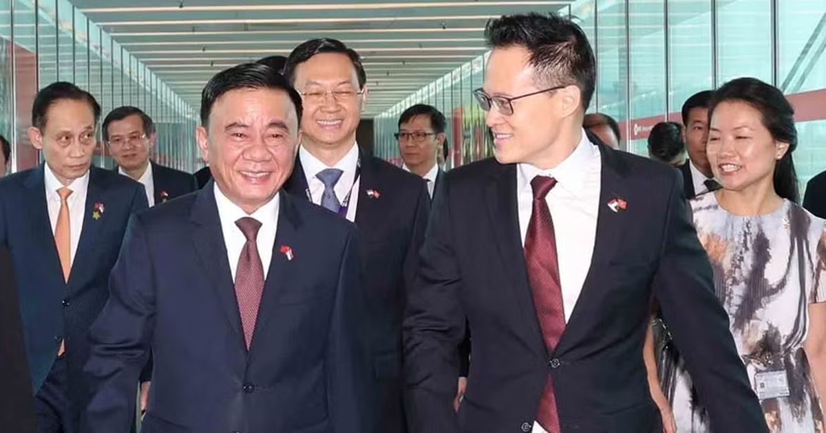 Vietnamese key leader begins official visit to Singapore