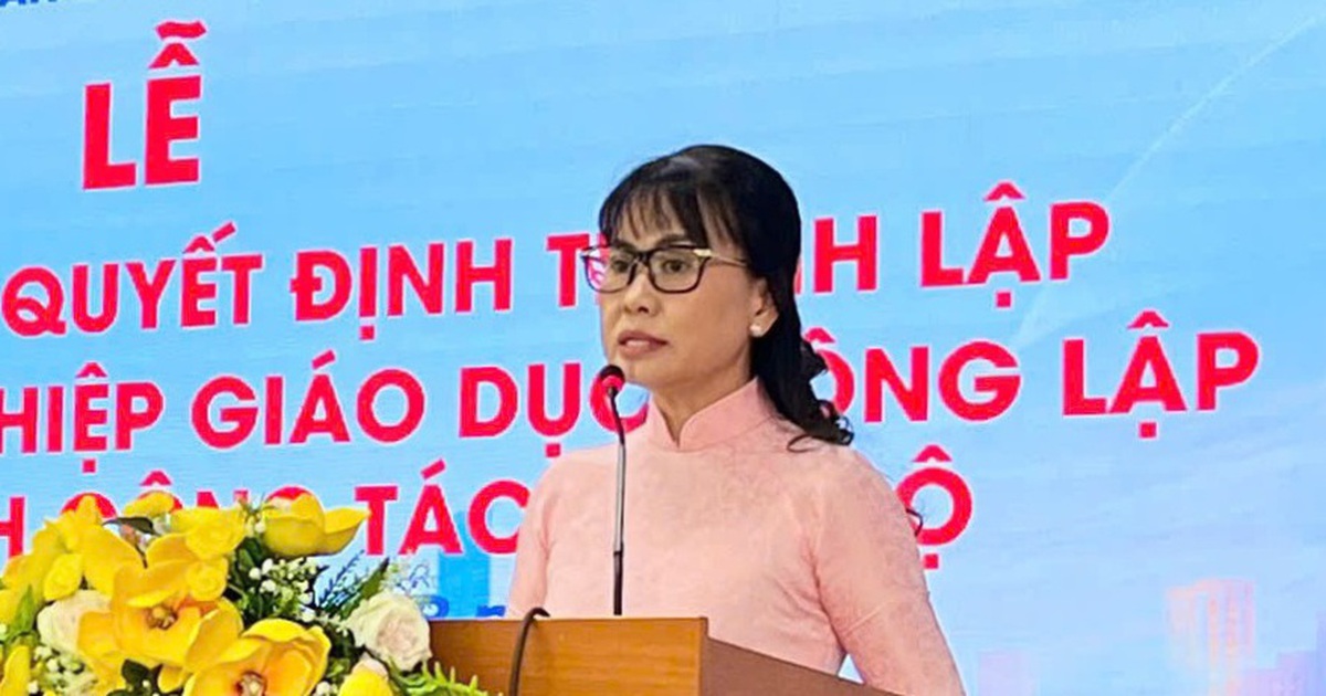 Phường Tân Hưng còn 9 trường sau sắp xếp, nhiều hiệu trưởng xúc động khi được bổ nhiệm