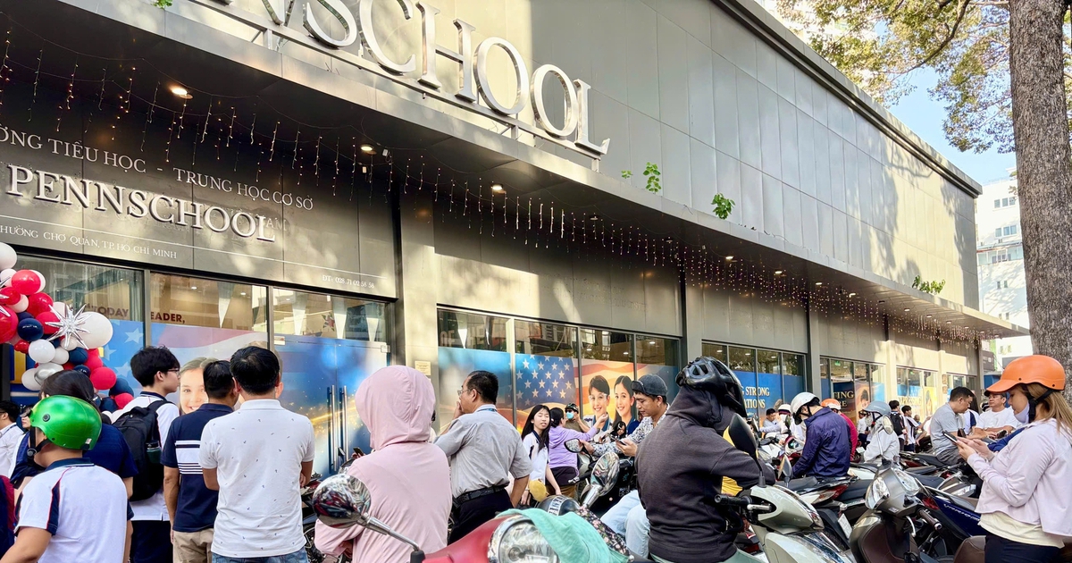 Ho Chi Minh City ward calls emergency meeting as int'l school closes unexpectedly on first school day