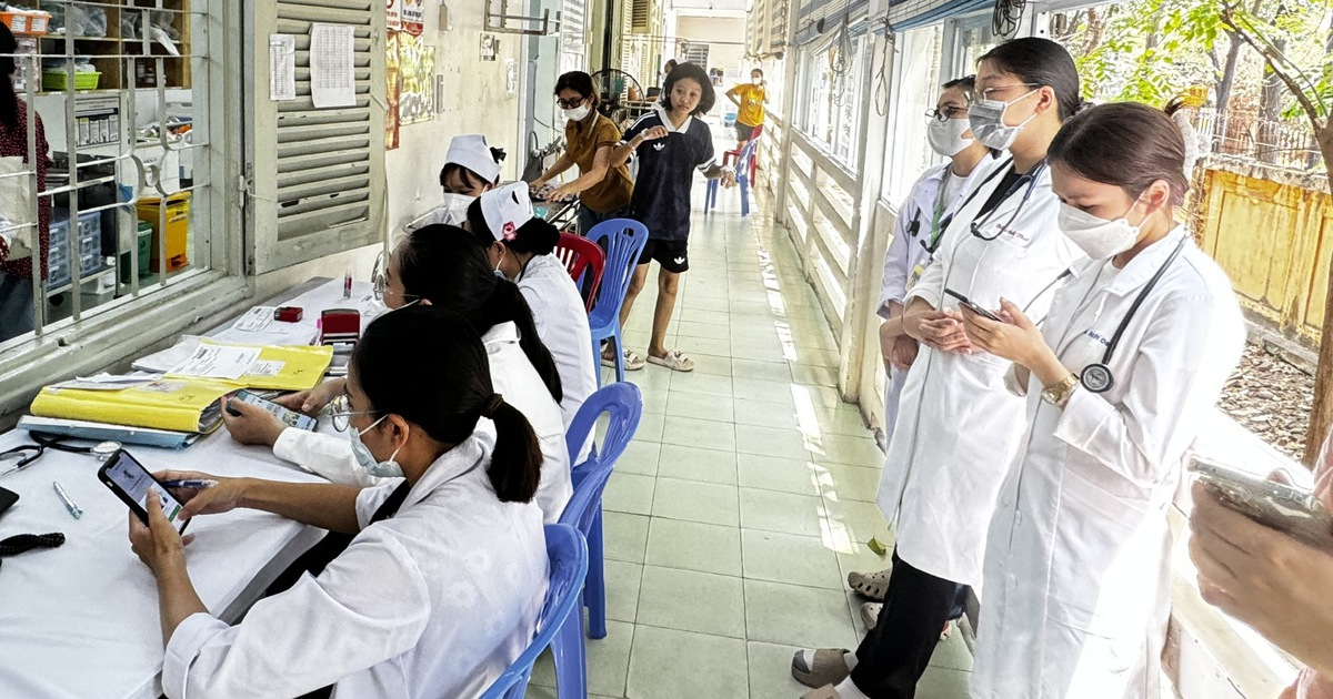 Chính thức: TP.HCM chi hơn 50 tỉ đồng mỗi năm hỗ trợ 400 bác sĩ nội trú