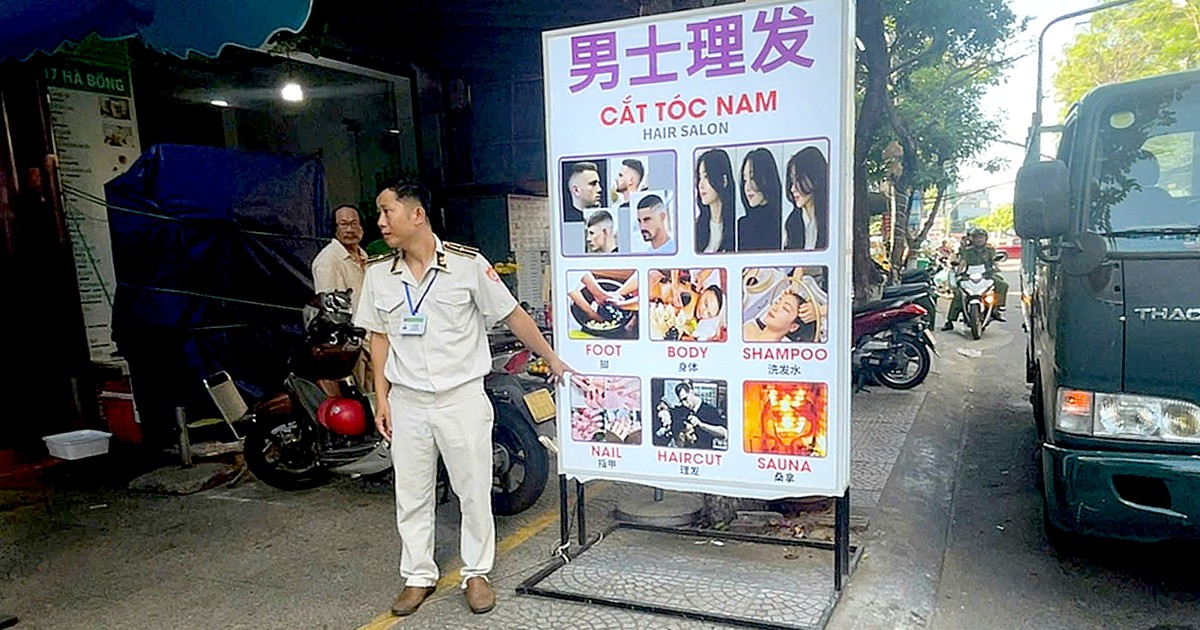 Biển hiệu sính chữ ngoại, phớt lờ tiếng Việt ở Đà Nẵng: Không tháo dỡ sẽ cưỡng chế