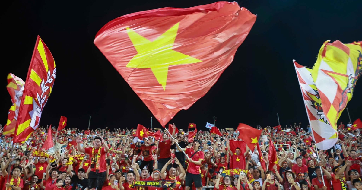 Cổ động viên Việt Nam khen tuyển Thái Lan, khuyên đội nhà rút kinh nghiệm