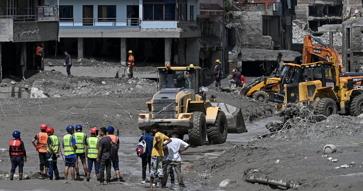 Hơn 100 công dân Trung Quốc mất tích tại Nepal, Thủ tướng Lý Cường đến Tây Tạng