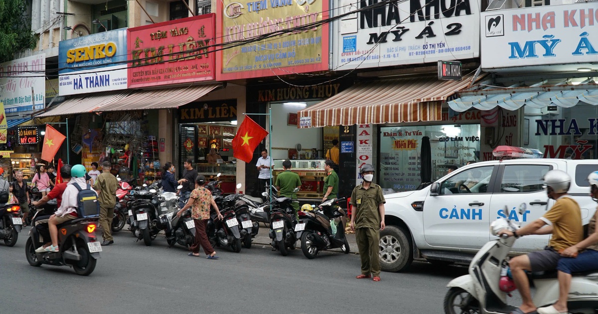 Ho Chi Minh City man arrested 82 minutes after gold shop robbery
