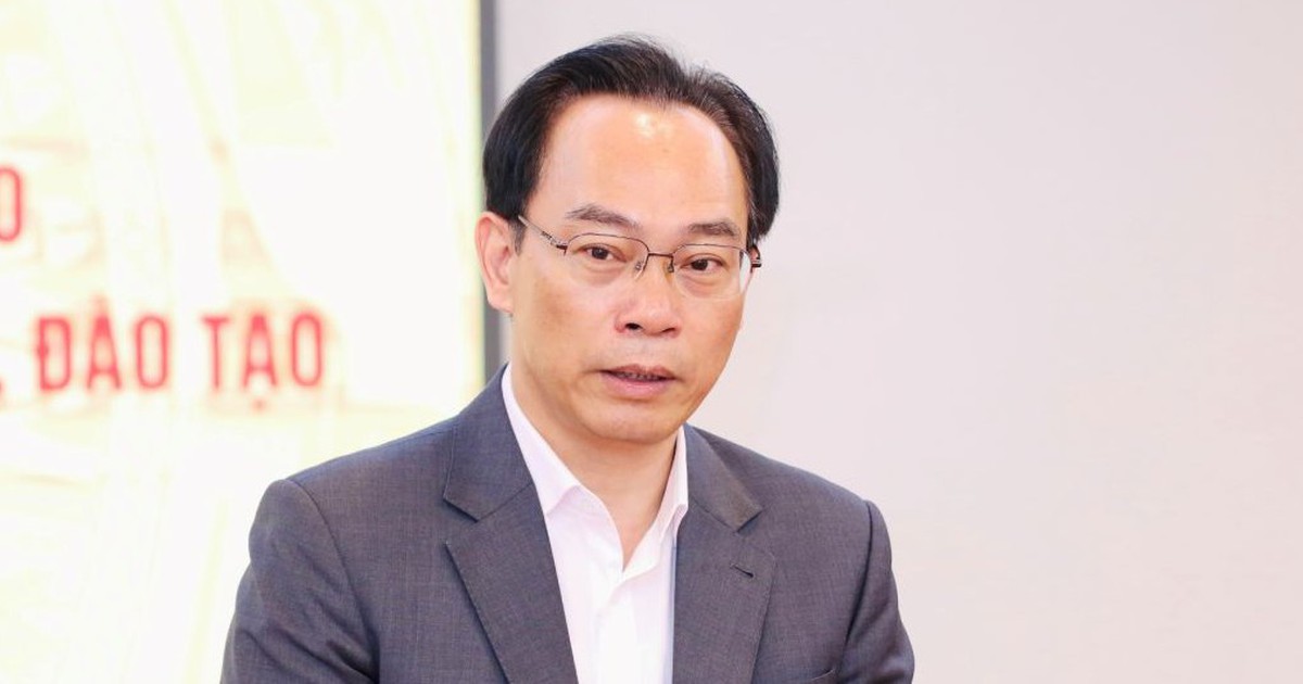 Bộ trưởng Hoàng Minh Sơn: Thiếu trường lớp kéo theo áp lực thi cử, dạy thêm, học thêm