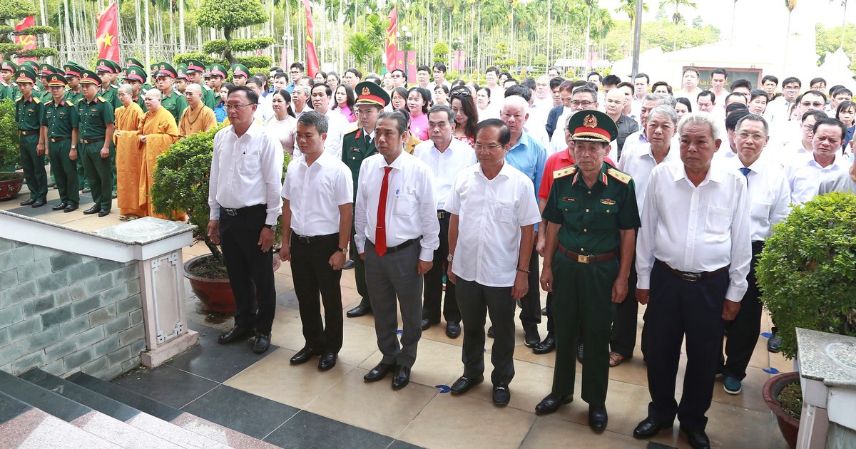 Lễ giỗ 85 năm của 5 nguyên lãnh đạo Đảng: 'Khắc ghi công ơn của những người con ưu tú'
