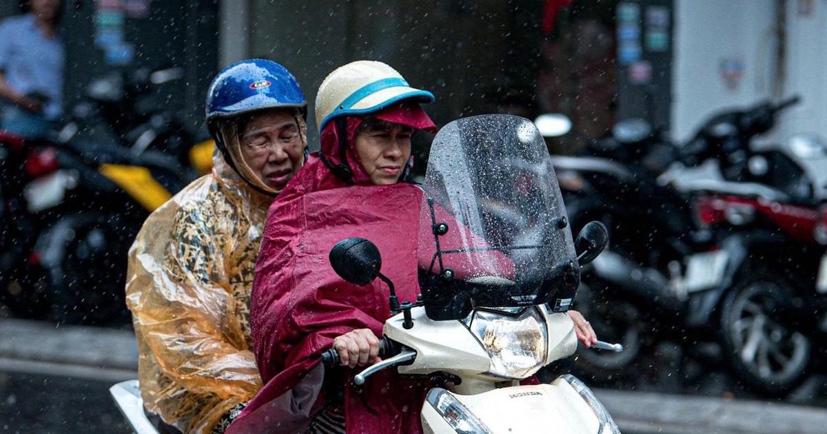 Thời tiết hôm nay 30-8: Bắc Bộ, Nam Bộ mưa, Trung Bộ nắng nóng
