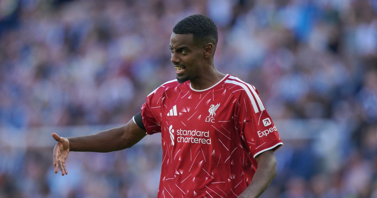 Liverpool hòa 'hú vía' Nottingham Forest