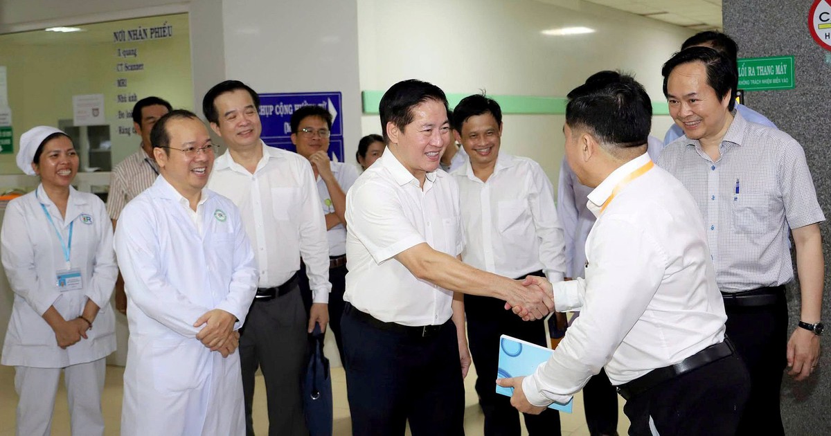 Bệnh viện Bình Dân đưa bác sĩ, máy móc về Bà Rịa, giúp người dân bớt đi xa chữa bệnh
