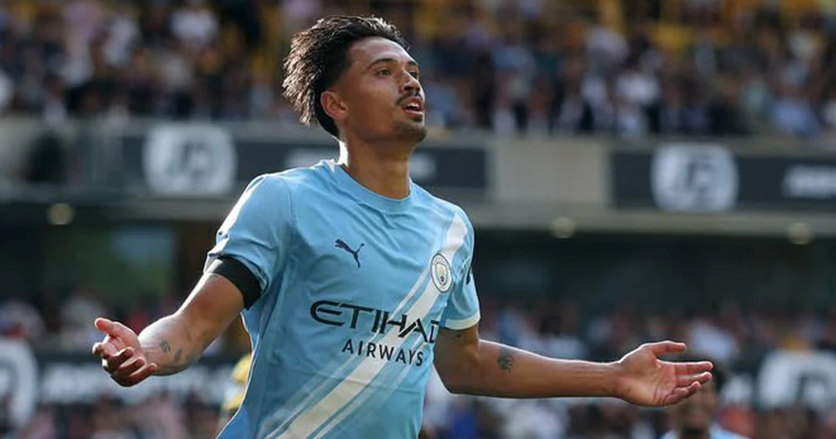 Ngôi sao Man City ủng hộ tuyển Indonesia trong trận thua Việt Nam