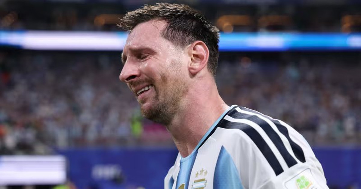 Liên đoàn Bóng đá Argentina cảm ơn Messi, người dân cảm thấy tiếc nuối và 'không muốn tin'