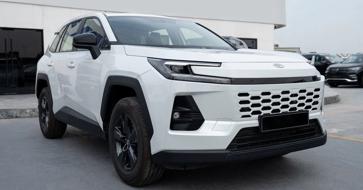 Toyota thừa nhận khó đọ giá rẻ với xe Trung Quốc, nên bán xe giá cao hơn