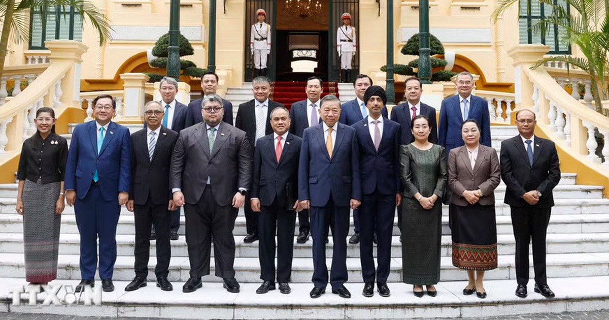 Với Việt Nam, ASEAN là đại gia đình gần gũi, các láng giềng rất thân thiết