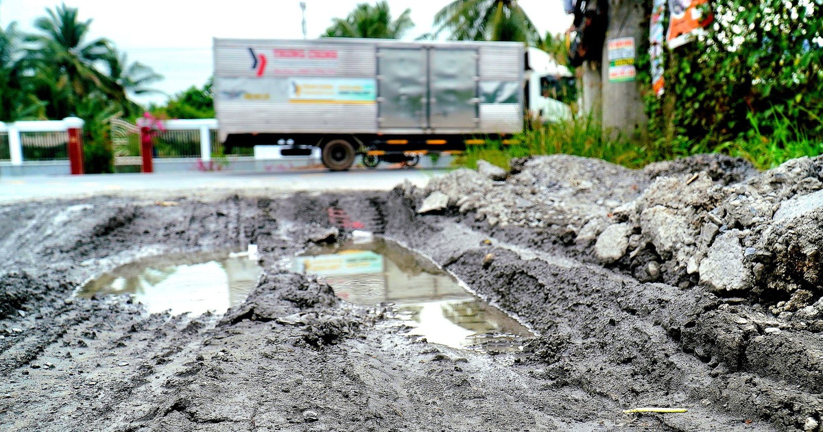 Tuyến đường mới Đoàn Thị Nghiệp ở Đồng Tháp vừa sửa xong đã hư hỏng