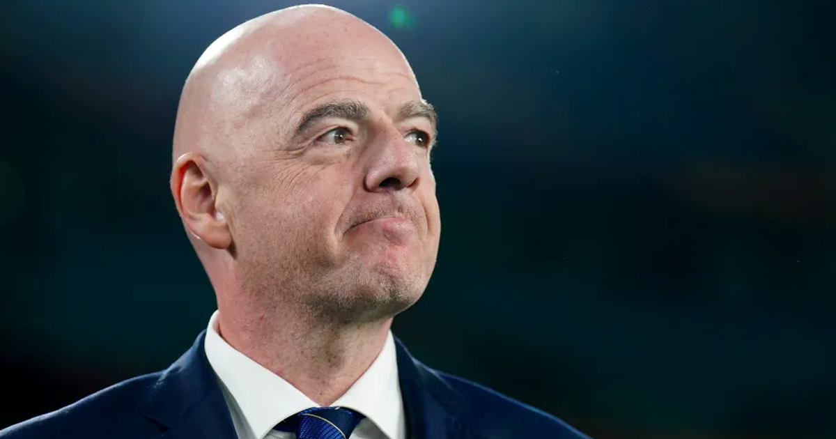 Chủ tịch FIFA xin lỗi vì kế hoạch 'bán World Cup', nhưng kiên quyết 'bảo vệ uy tín tổ chức'