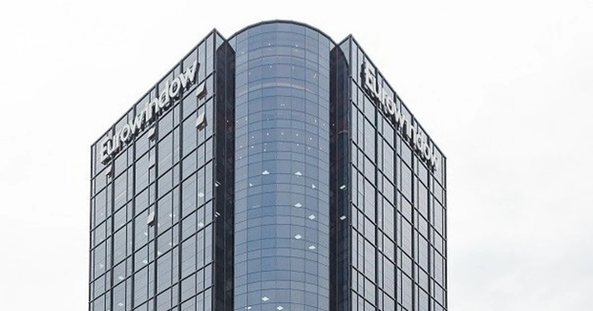 Eurowindow liên quan thế nào tới cả VPBank, Techcombank?