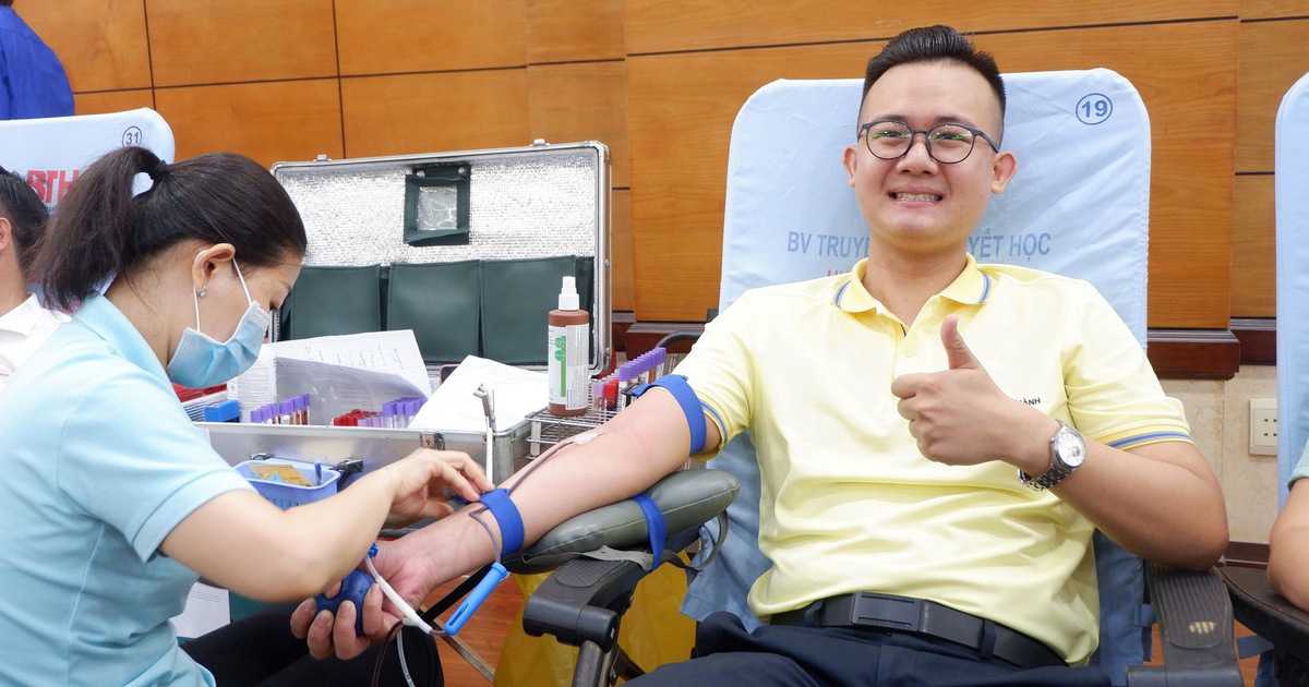 18 lần hiến máu tình nguyện: 'Mong chia sẻ giọt máu để cứu người'