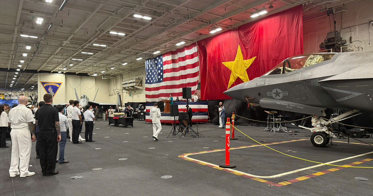 Tàu sân bay USS George Washington thăm Việt Nam: Thông điệp về hòa bình và tự do hàng hải