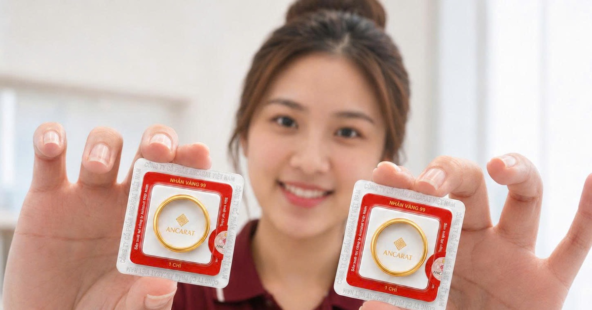 Diễn biến lạ: Giá vàng thế giới tăng mạnh, trong nước chỉ tăng 500.000 đồng/lượng
