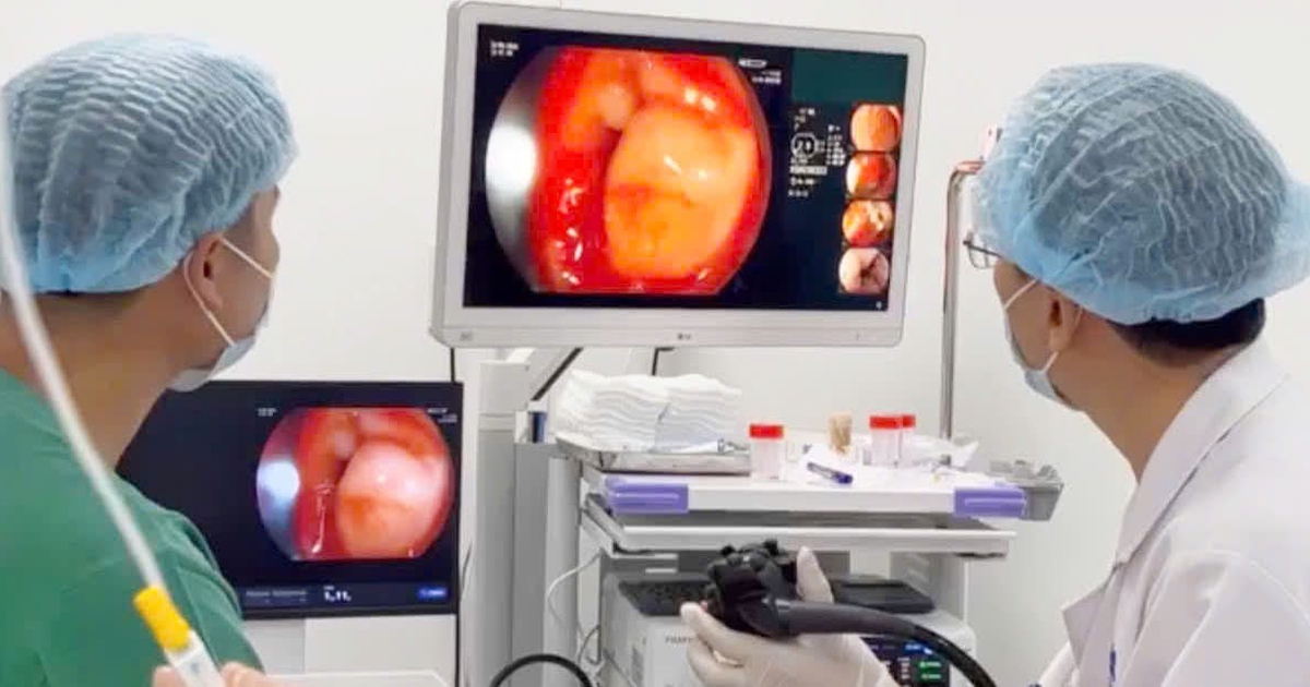 Trẻ xuất huyết tiêu hóa tăng, nhiều phụ huynh nhầm với đau bụng thông thường