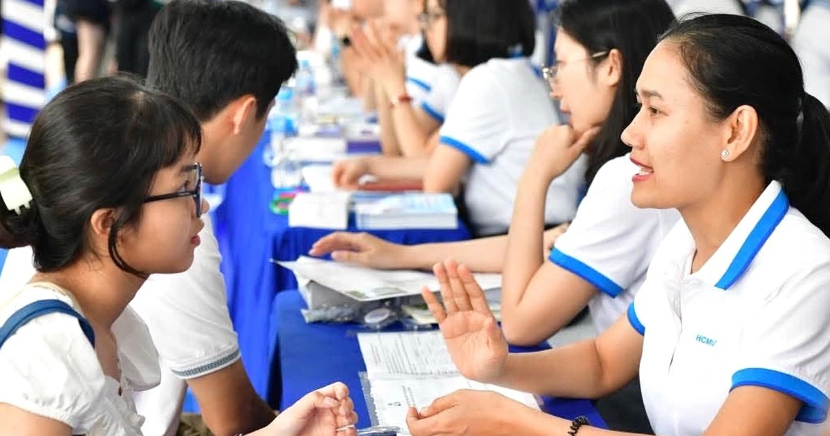 Số thí sinh đăng ký xét tuyển tăng 48%, điểm chuẩn Trường ĐH Bách khoa TP.HCM ra sao?