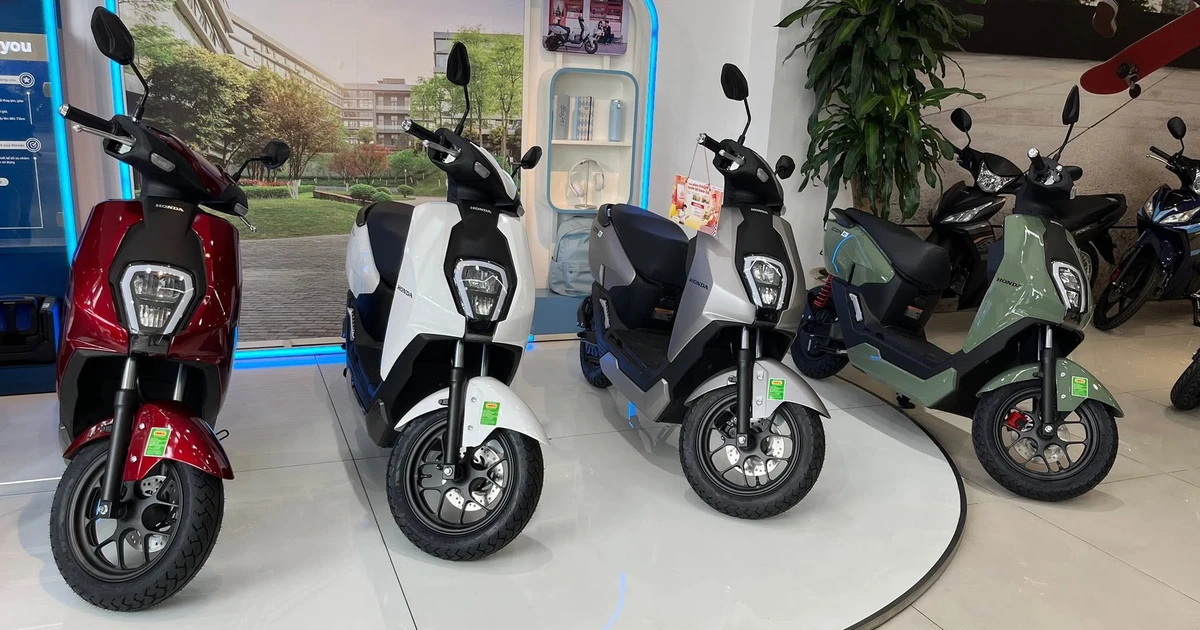 Xe máy điện sắp tới có thể không được lắp bàn đạp, xe công suất lớn bắt buộc có ABS