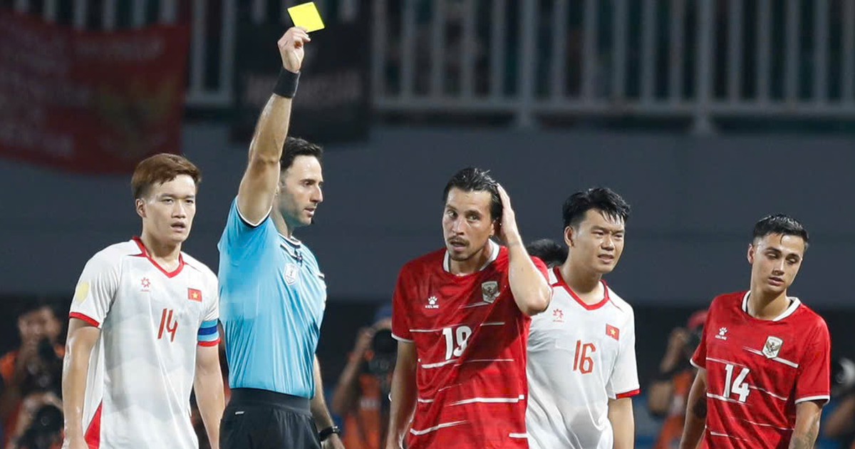 Bạn đọc Tuổi Trẻ: ‘Thua 0-3 thì nhận, cớ sao phải đội hạng 2, hạng 3 hả Hubner’