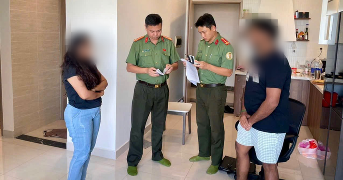 What penalties do foreigners face for overstaying visa in Vietnam?