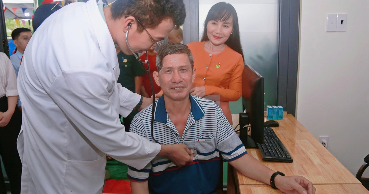 Ho Chi Minh City ward opens day care center for seniors