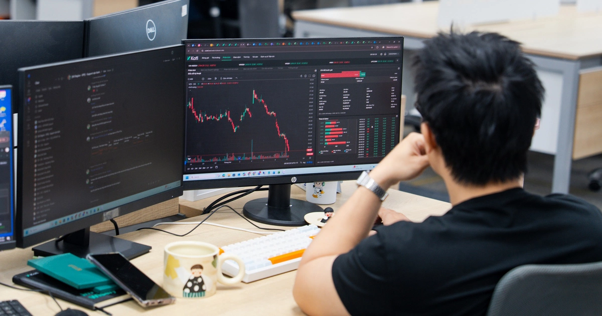 Chứng khoán 7-8: VN-Index bước vào nhịp tích lũy, ưu tiên giữ tiền hay cổ phiếu?