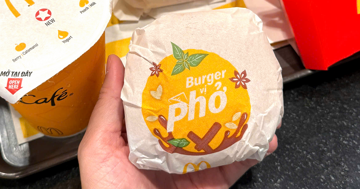 Một thương hiệu toàn cầu lần đầu 'Việt hóa' tên gọi bánh mì burger vị phở