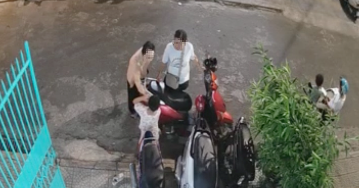 Trung tâm cờ vua đăng 6 đoạn clip vụ tố con bị ‘tống’ ra khỏi lớp vì chậm nộp học phí