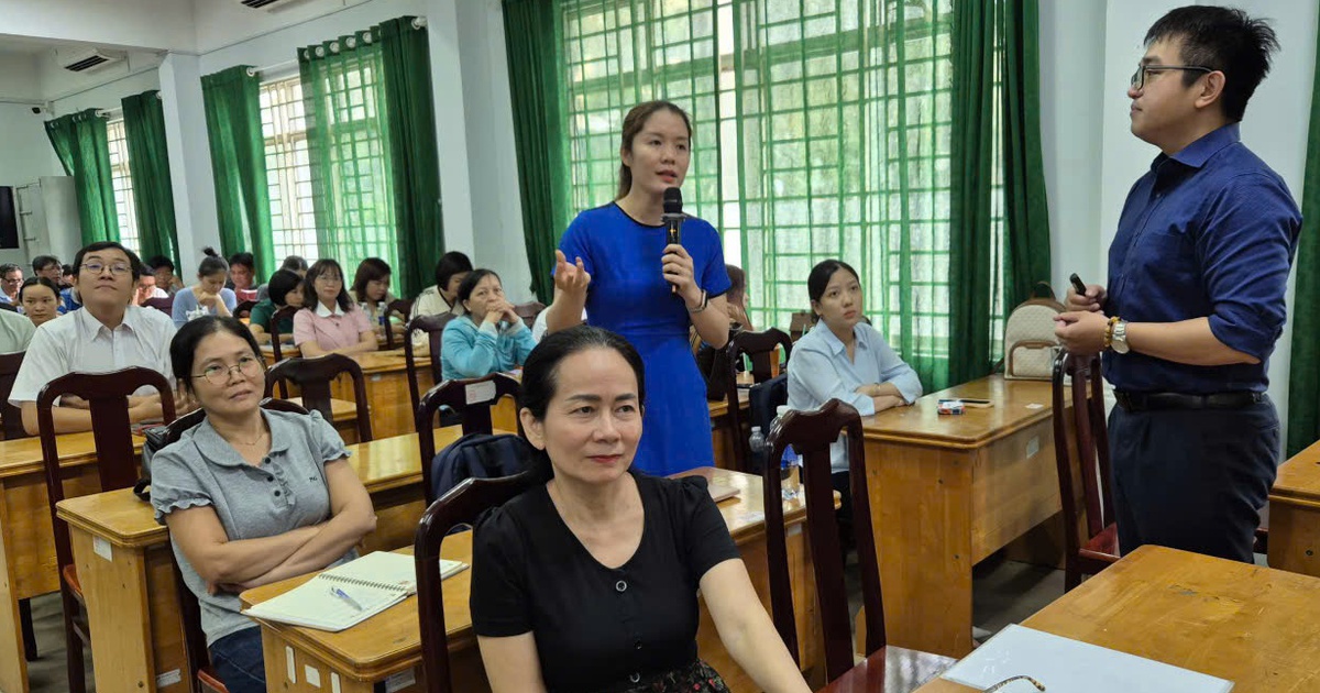 Nhà giáo có được 'sống như người bình thường' trên mạng xã hội?