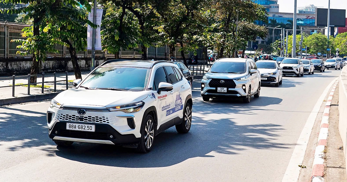 Toyota vẫn là 'vua doanh số', xe điện bán kỷ lục