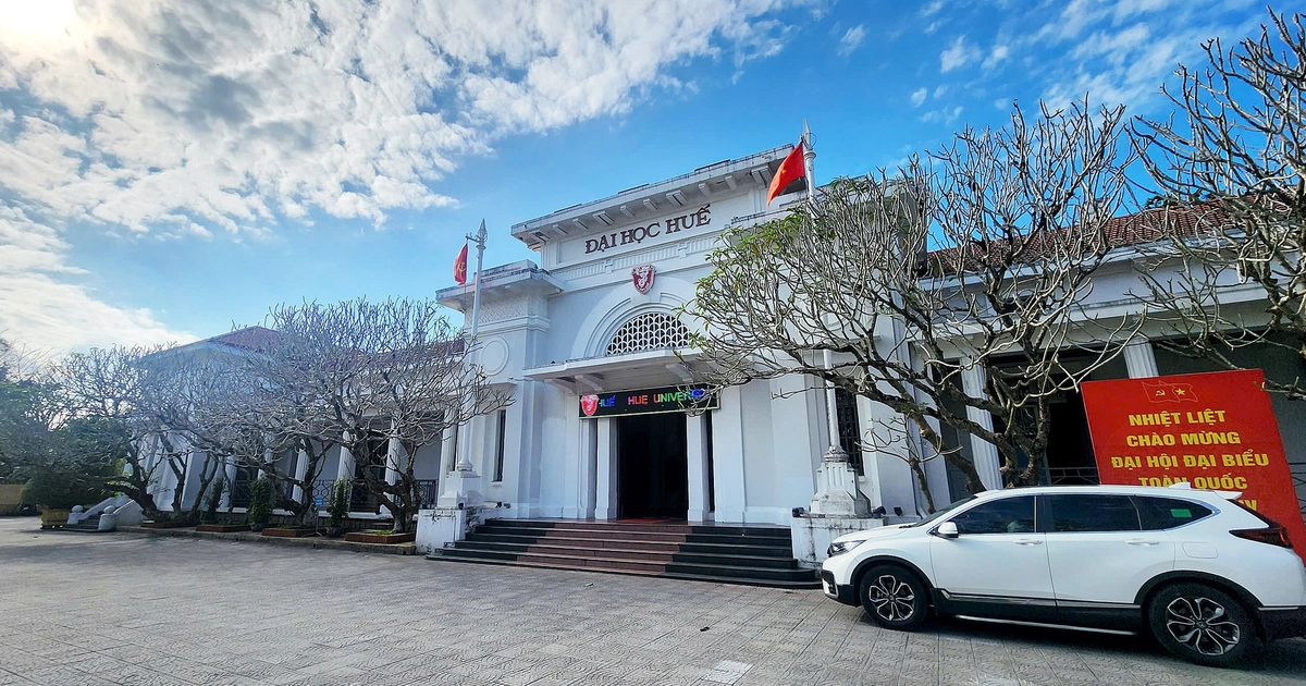 Điểm chuẩn Đại học Huế: Sư phạm tiếng Anh cao hơn Y khoa