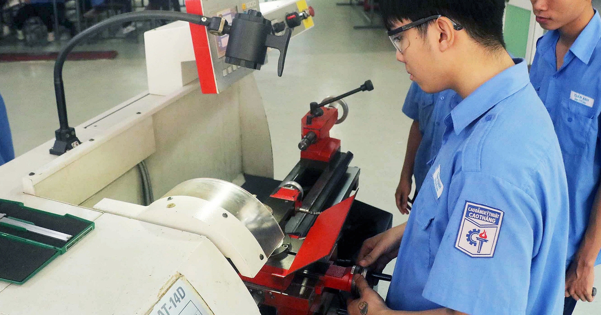 Gần 12.000 thí sinh đăng ký, điểm chuẩn Trường cao đẳng Kỹ thuật Cao Thắng cao nhất 32 điểm