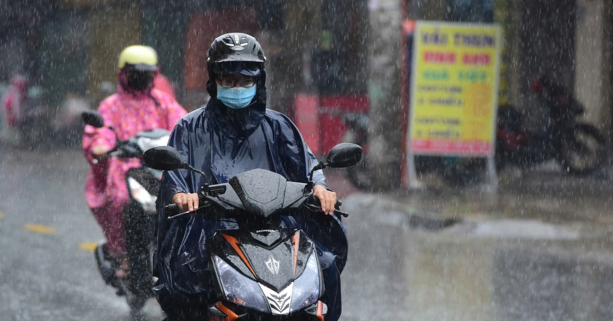 Thời tiết hôm nay 10-8: Nam Bộ mưa dông, chiều tối mưa to