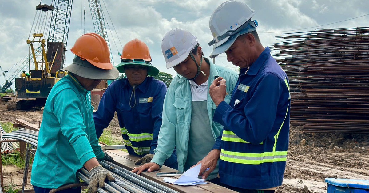 Kỳ lễ 2-9 đặc biệt trên công trường cao tốc Mỹ An - Cao Lãnh