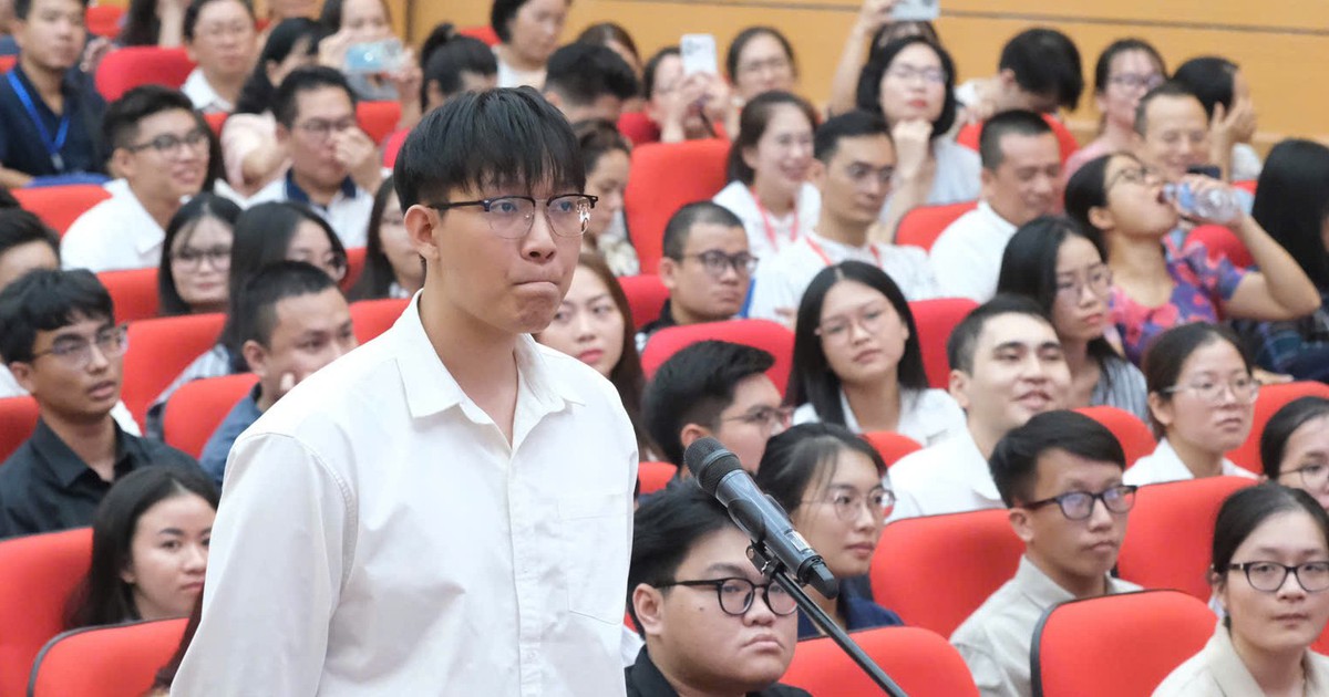 Bác sĩ nội trú 'top đầu' liên tục 'hô tên' sản phụ khoa, vì 'chữa 1 người mà cứu được 2 người'?