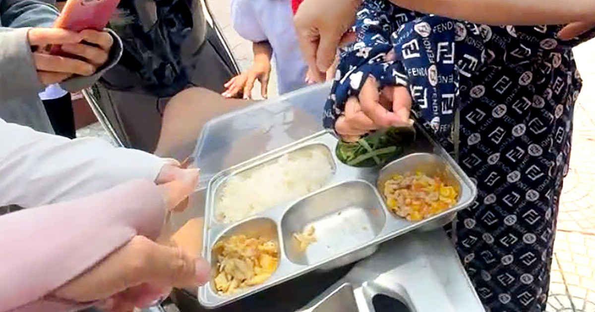 Vụ hai ngày liền gần 13h mới có cơm bán trú: Trường tổ chức ăn bán trú lại từ ngày mai