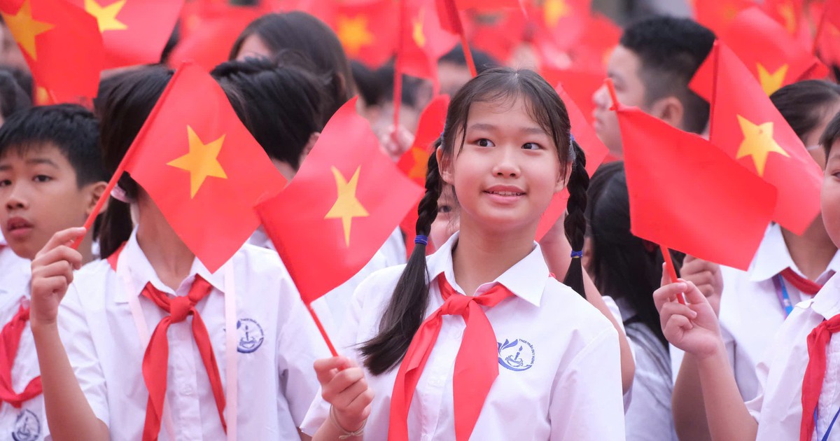 Nhà xuất bản Giáo dục yêu cầu các trường rà soát từng học sinh còn thiếu sách giáo khoa