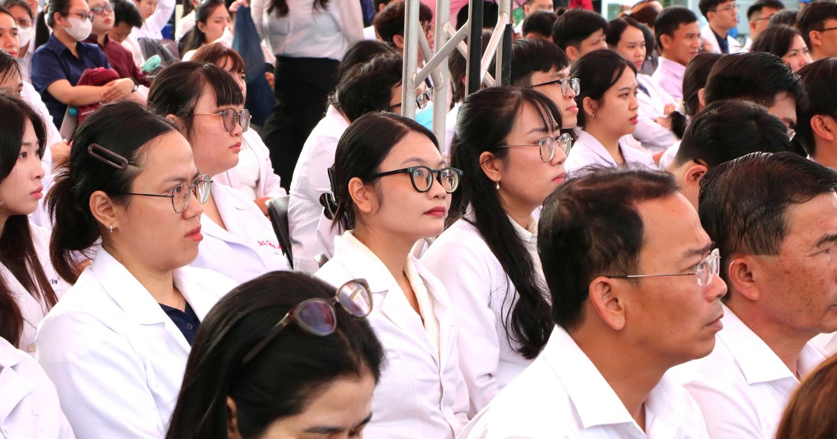 Ho Chi Minh City’s pilot program brought hundreds of young doctors to local clinics