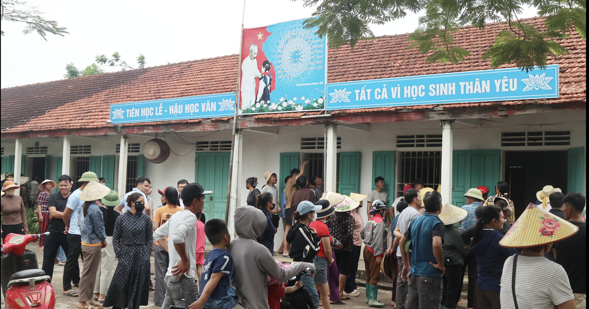 149 học sinh chưa tới trường, giám đốc sở về tận thôn đối thoại với phụ huynh