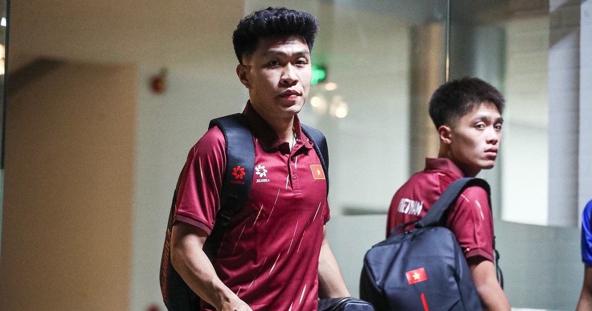 Vietnam U23 depart for Japan after a single training session to compete at Asiad 2026