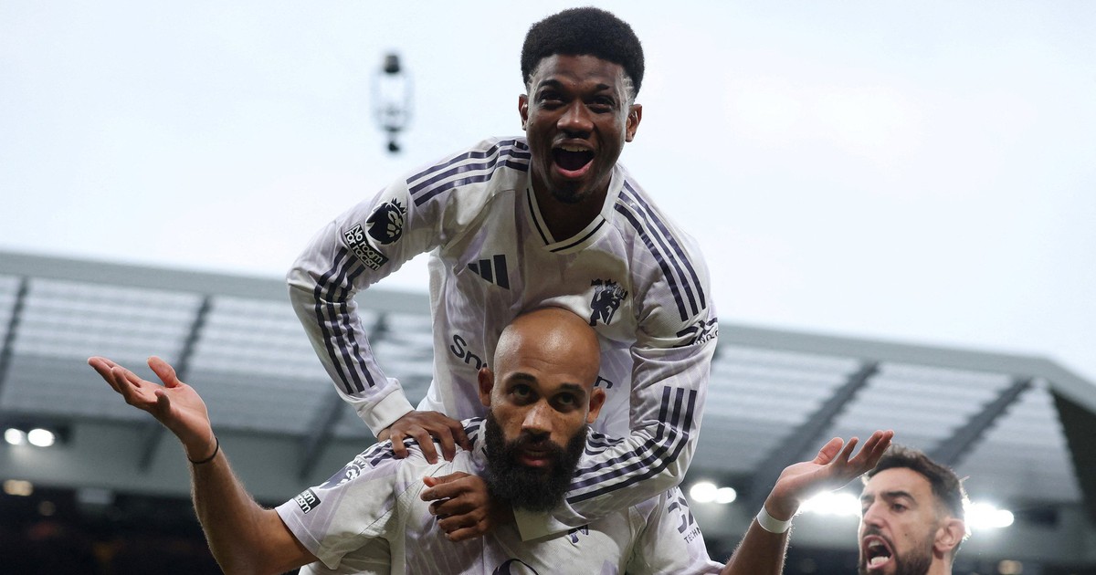 Lịch trực tiếp bóng đá châu Âu: Man United đấu Man City