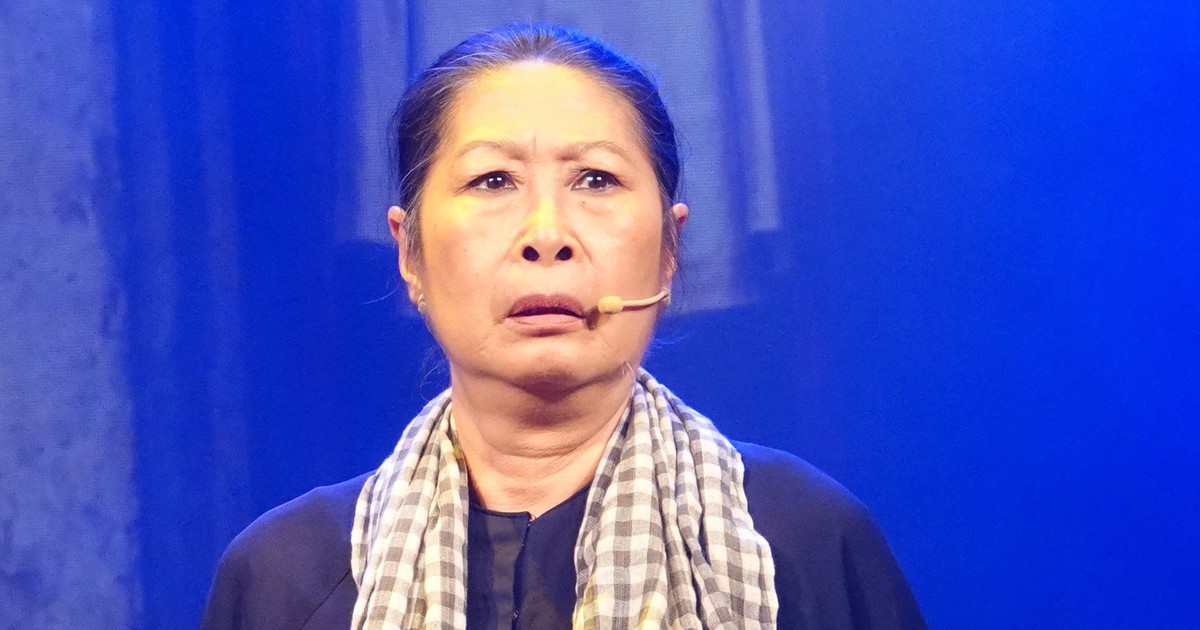 Đạo diễn Kim Phương ngồi ‘ghế nóng’ Chuông vàng vọng cổ